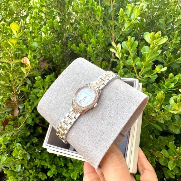 MICHAEL KORS MK4486 Lauryn Analog Watch for Women - Picture 2 of 5